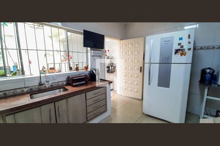 Casa à venda com 278m², 3 quartos e 4 vagas Casa à venda com 278m², 3 quartos e 4 vagasCozinha