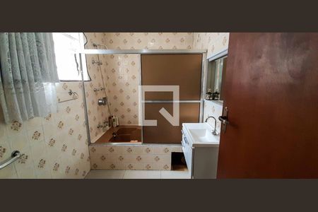 Casa à venda com 278m², 3 quartos e 4 vagas Casa à venda com 278m², 3 quartos e 4 vagasBanheiro da Suíte