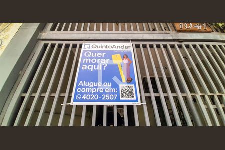 Casa à venda com 278m², 3 quartos e 4 vagas Casa à venda com 278m², 3 quartos e 4 vagasPlaca