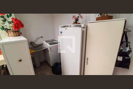 Casa à venda com 278m², 3 quartos e 4 vagas Casa à venda com 278m², 3 quartos e 4 vagasÁrea de Serviço