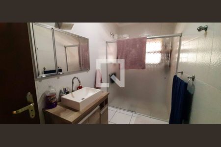 Casa à venda com 278m², 3 quartos e 4 vagas Casa à venda com 278m², 3 quartos e 4 vagasBanheiro Social