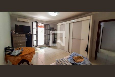 Casa à venda com 278m², 3 quartos e 4 vagas Casa à venda com 278m², 3 quartos e 4 vagasQuarto 2