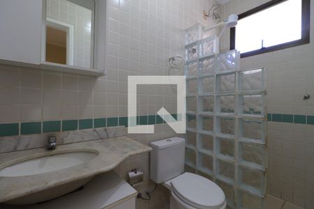 Casa de condomínio para alugar com 105m², 3 quartos e 2 vagasBanheiro