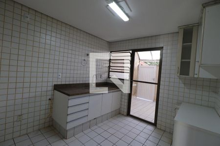 Casa de condomínio para alugar com 105m², 3 quartos e 2 vagasCozinha