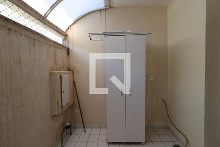 Casa de condomínio para alugar com 105m², 3 quartos e 2 vagasÁrea de Serviço 