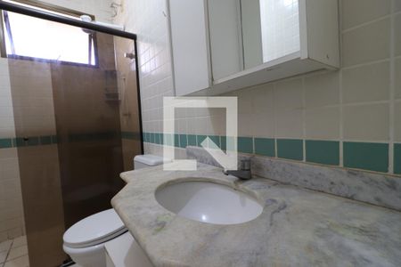 Casa de condomínio para alugar com 105m², 3 quartos e 2 vagasBanheiro da Suíte