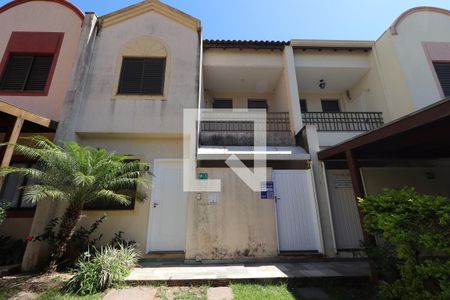 Casa de condomínio para alugar com 105m², 3 quartos e 2 vagasFachada 