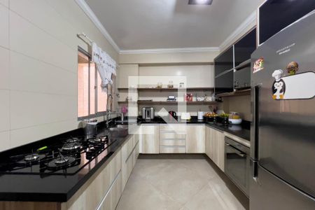 Casa à venda com 230m², 3 quartos e 1 vaga Casa à venda com 230m², 3 quartos e 1 vagaCozinha