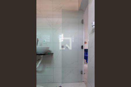 Casa à venda com 180m², 3 quartos e 6 vagasBanheiro da Suíte