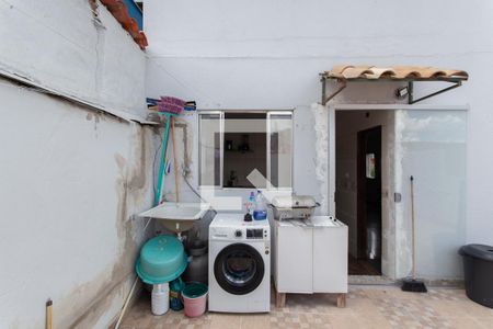 Casa à venda com 180m², 3 quartos e 6 vagasÁrea de Serviço