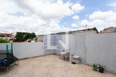 Casa à venda com 180m², 3 quartos e 6 vagasÁrea de Serviço