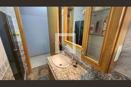 Apartamento para alugar com 140m², 3 quartos e 2 vagasBanheiro