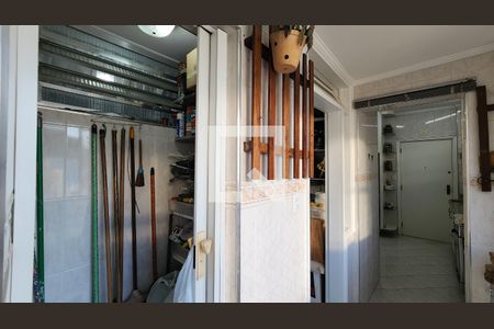 Apartamento para alugar com 140m², 3 quartos e 2 vagasBanheiro de serviço