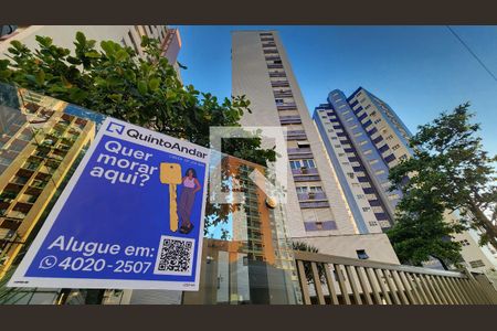 Apartamento para alugar com 140m², 3 quartos e 2 vagasFachada