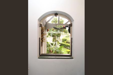 Casa para alugar com 500m², 4 quartos e 6 vagasLavabo Sala