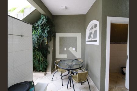 Casa para alugar com 500m², 4 quartos e 6 vagasQuintal