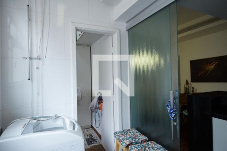 Apartamento à venda com 95m², 3 quartos e 2 vagas Apartamento à venda com 95m², 3 quartos e 2 vagasÁrea de Serviço