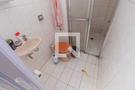 Casa à venda com 200m², 3 quartos e 2 vagasCasa fundo - Banheiro 3