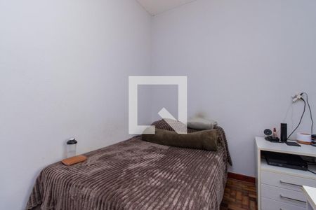 Casa à venda com 200m², 3 quartos e 2 vagasCasa fundo - Quarto 5