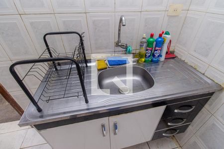 Casa à venda com 200m², 3 quartos e 2 vagasCasa fundo - Cozinha 2