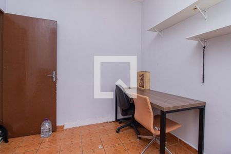 Casa à venda com 200m², 3 quartos e 2 vagasCasa fundo - Quarto 4