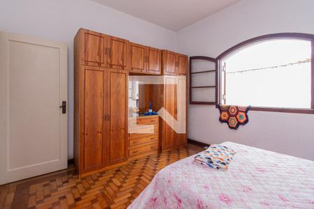 Casa à venda com 200m², 3 quartos e 2 vagasQuarto 2