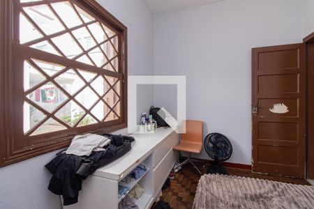 Casa à venda com 200m², 3 quartos e 2 vagasCasa fundo - Quarto 5