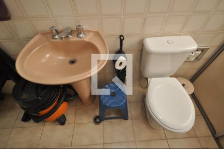 Casa à venda com 312m², 3 quartos e 2 vagasBanheiro Social