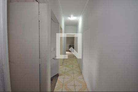 Casa à venda com 312m², 3 quartos e 2 vagasCorredor