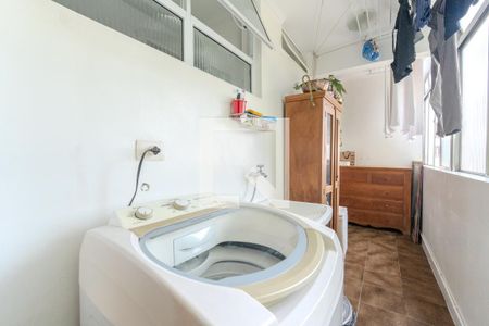 Apartamento à venda com 90m², 2 quartos e 1 vagaÁrea de Serviço