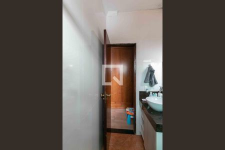 Casa à venda com 200m², 4 quartos e 2 vagas Casa à venda com 200m², 4 quartos e 2 vagasBanheiro Suite