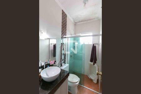 Casa à venda com 200m², 4 quartos e 2 vagas Casa à venda com 200m², 4 quartos e 2 vagasBanheiro Suite