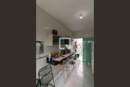 Casa à venda com 200m², 4 quartos e 2 vagas Casa à venda com 200m², 4 quartos e 2 vagasCozinha