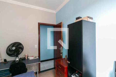 Casa à venda com 200m², 4 quartos e 2 vagas Casa à venda com 200m², 4 quartos e 2 vagasQuarto 3