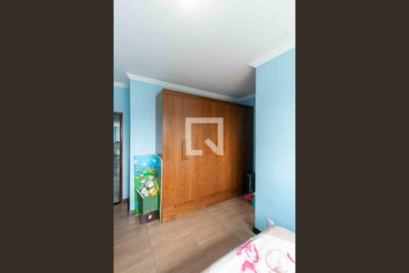 Casa à venda com 200m², 4 quartos e 2 vagas Casa à venda com 200m², 4 quartos e 2 vagasQuarto 4 Suite