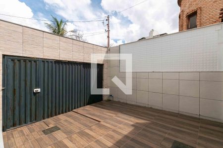 Casa à venda com 200m², 4 quartos e 2 vagas Casa à venda com 200m², 4 quartos e 2 vagasGaragem