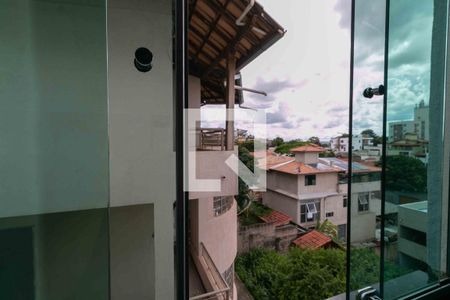 Casa à venda com 200m², 4 quartos e 2 vagas Casa à venda com 200m², 4 quartos e 2 vagasVista Quarto 3