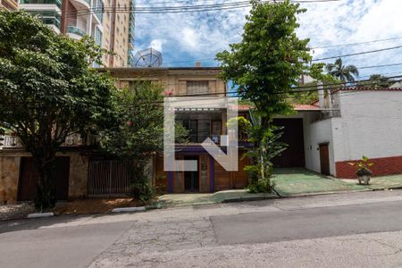 Casa para alugar com 192m², 3 quartos e 1 vaga Casa para alugar com 192m², 3 quartos e 1 vagaFachada