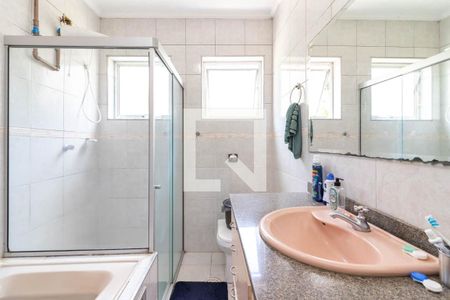 Casa para alugar com 192m², 3 quartos e 1 vaga Casa para alugar com 192m², 3 quartos e 1 vagaBanheiro 1