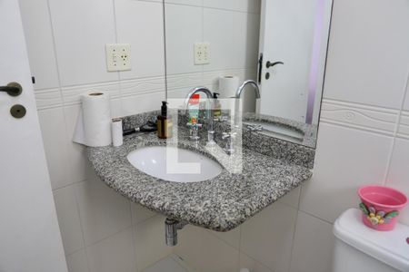Apartamento à venda com 84m², 3 quartos e 2 vagasBanheiro da Suíte