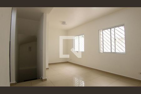 Sala de casa de condomínio para alugar com 3 quartos, 80m² em Vila Bela, São Paulo
