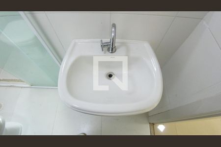 Casa de condomínio para alugar com 80m², 3 quartos e 2 vagas Casa de condomínio para alugar com 80m², 3 quartos e 2 vagasBanheiro 2