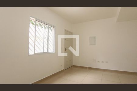 Casa de Condomínio para alugar com 3 quartos, 80m² em Vila Bela, São Paulo