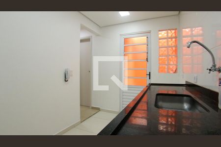 Cozinha de casa de condomínio para alugar com 3 quartos, 80m² em Vila Bela, São Paulo