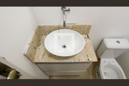 Casa de condomínio para alugar com 80m², 3 quartos e 2 vagas Casa de condomínio para alugar com 80m², 3 quartos e 2 vagasBanheiro 3