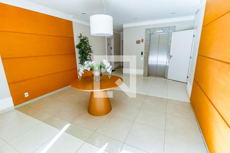 Apartamento à venda com 110m², 2 quartos e 1 vagaHall de entrada