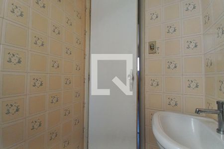 Banheiro de kitnet/studio à venda com 1 quarto, 42m² em Centro, Campinas