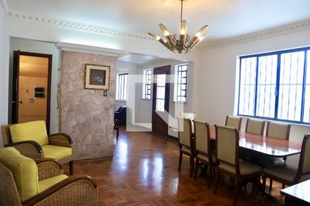 Sala de casa à venda com 3 quartos, 320m² em Mirandópolis, São Paulo