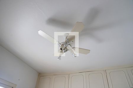 Casa à venda com 320m², 3 quartos e 4 vagas Casa à venda com 320m², 3 quartos e 4 vagasQuarto 1