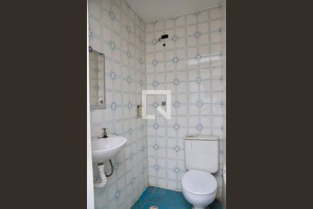 Casa à venda com 320m², 3 quartos e 4 vagas Casa à venda com 320m², 3 quartos e 4 vagasBanheiro de serviço